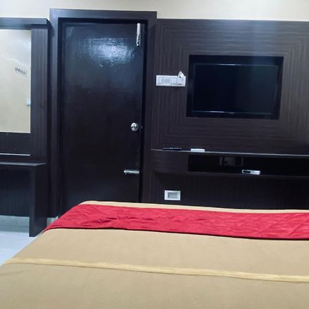 Gsr Residency Hotel Kanchipuram Eksteriør billede