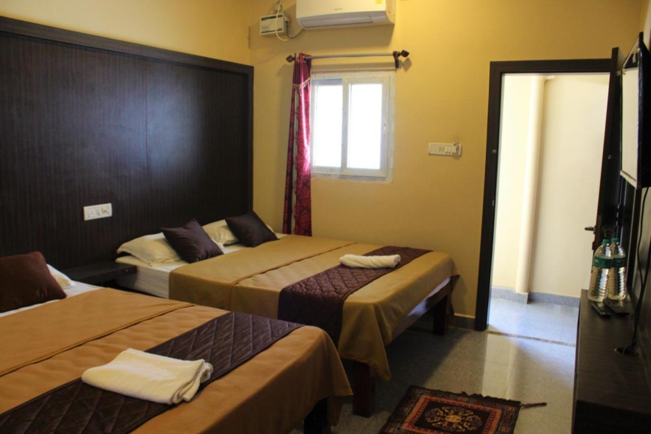 Gsr Residency Hotel Kanchipuram Eksteriør billede