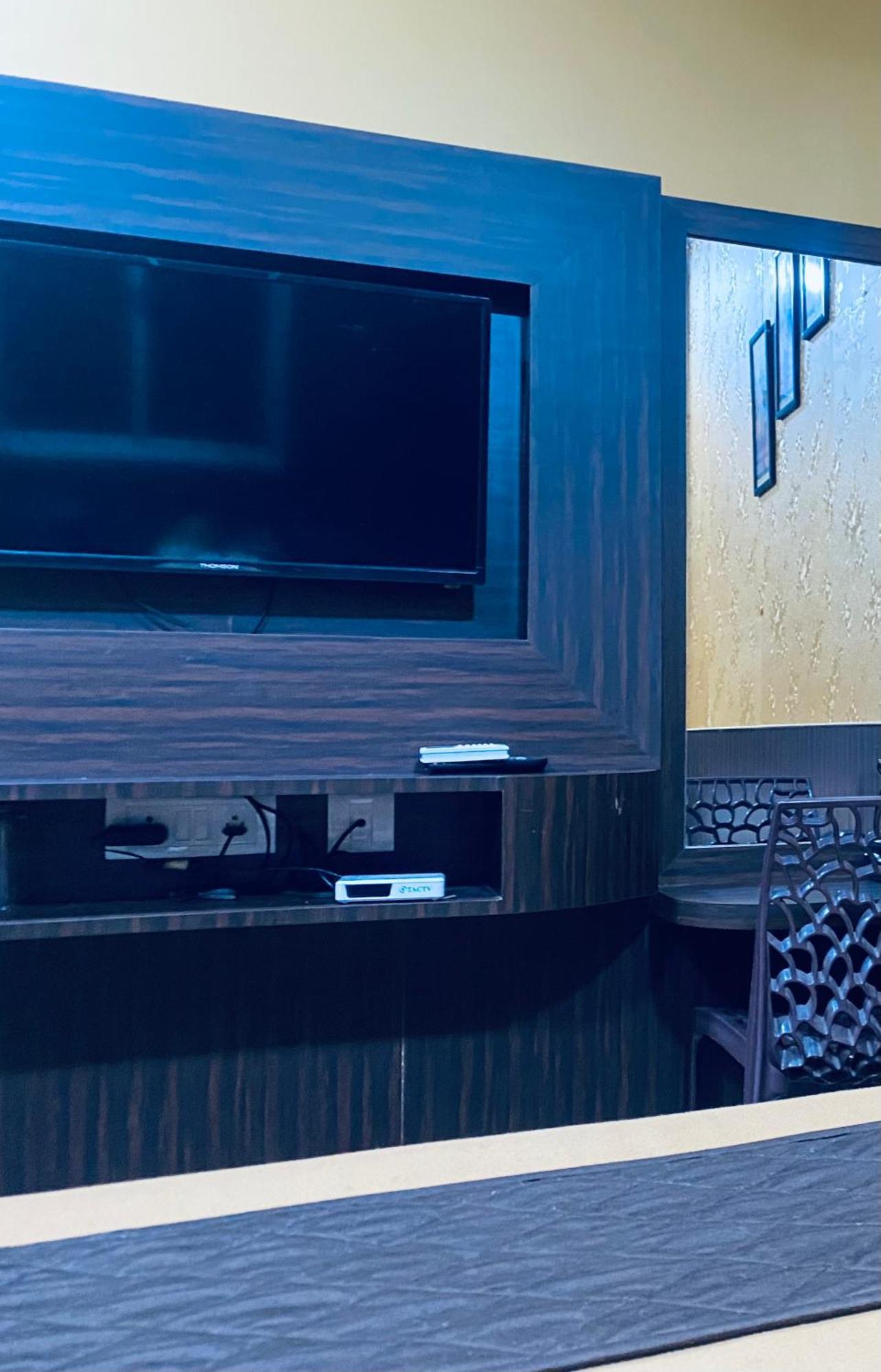 Gsr Residency Hotel Kanchipuram Eksteriør billede