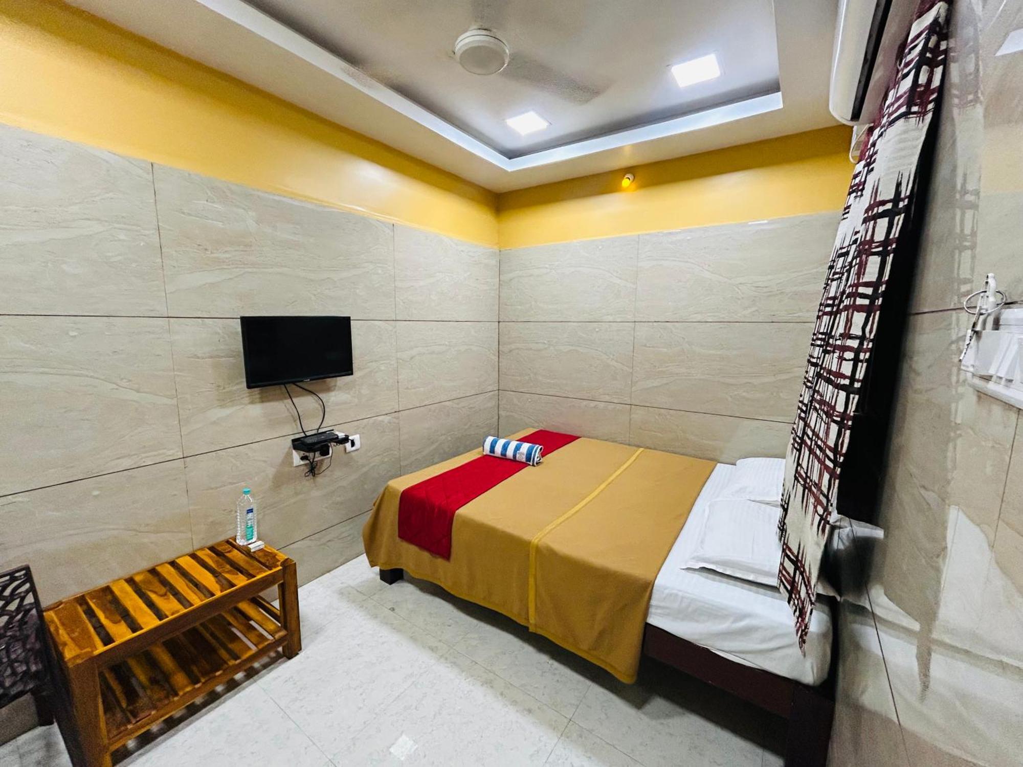 Gsr Residency Hotel Kanchipuram Eksteriør billede